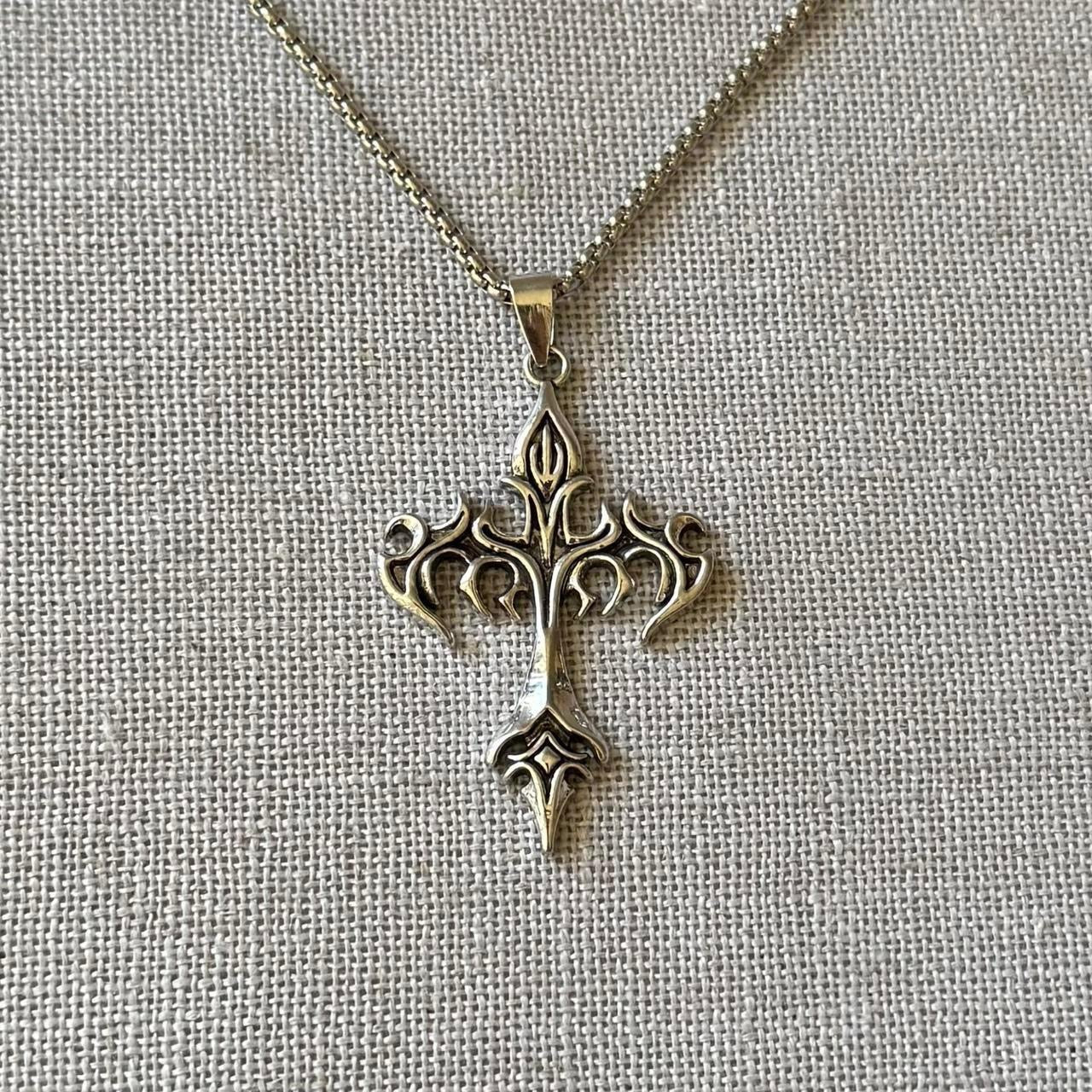 Gothic Cross Necklace, Silver.