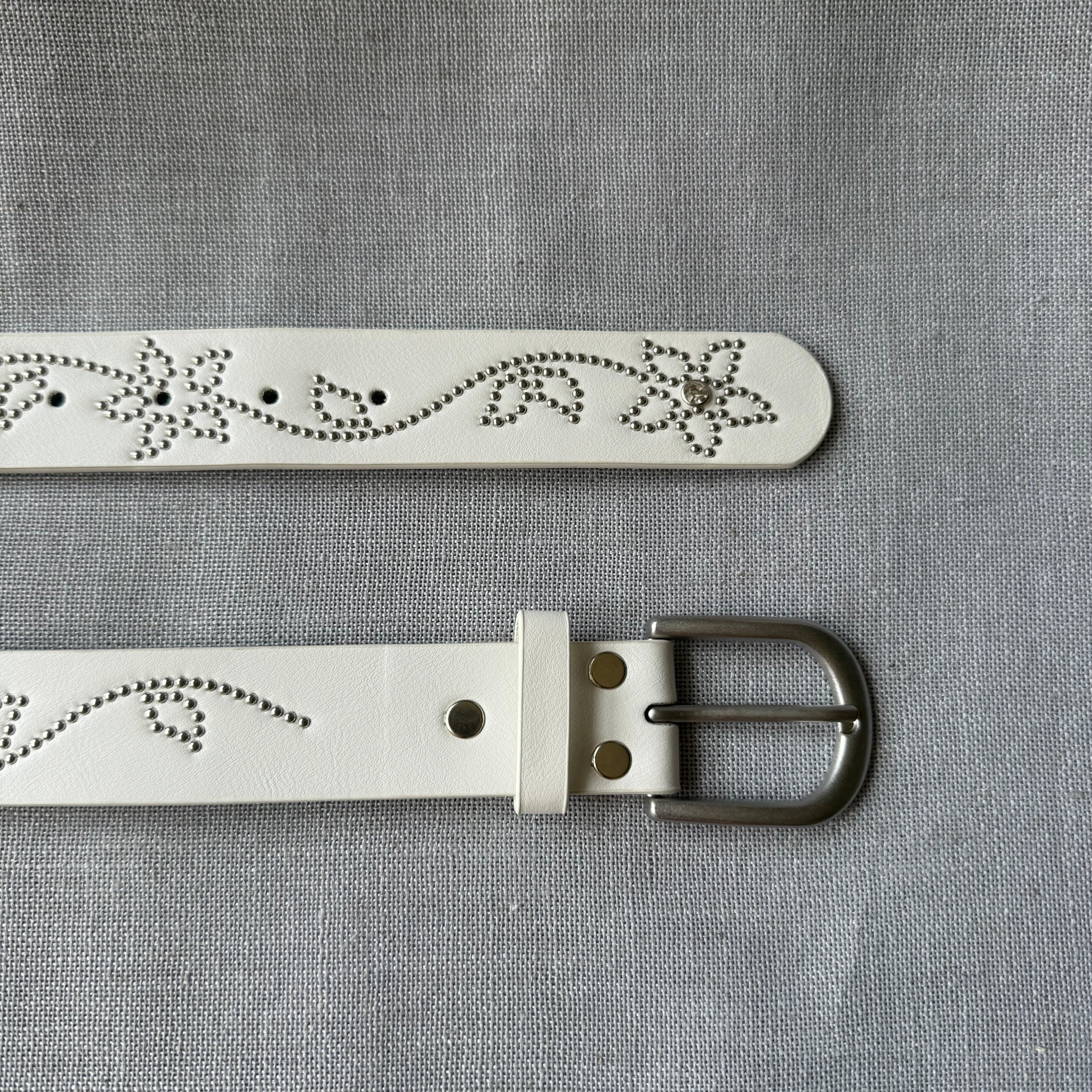 White Floral Studded Belt – DESIRED NY White Floral Studded Belt – DESIRED NY