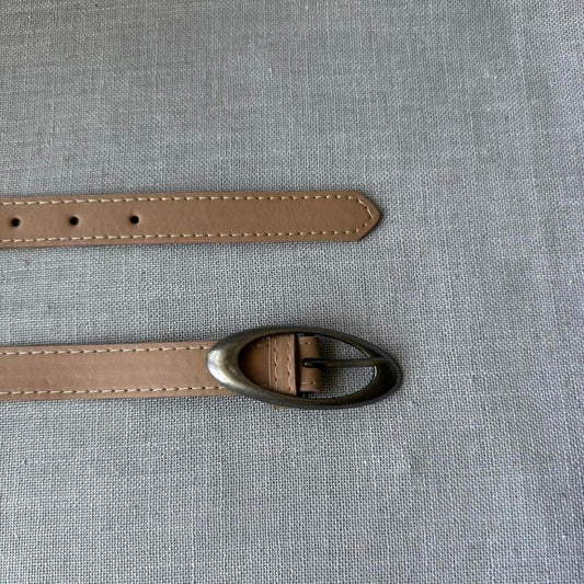 O-Buckle Belt, Tan.
