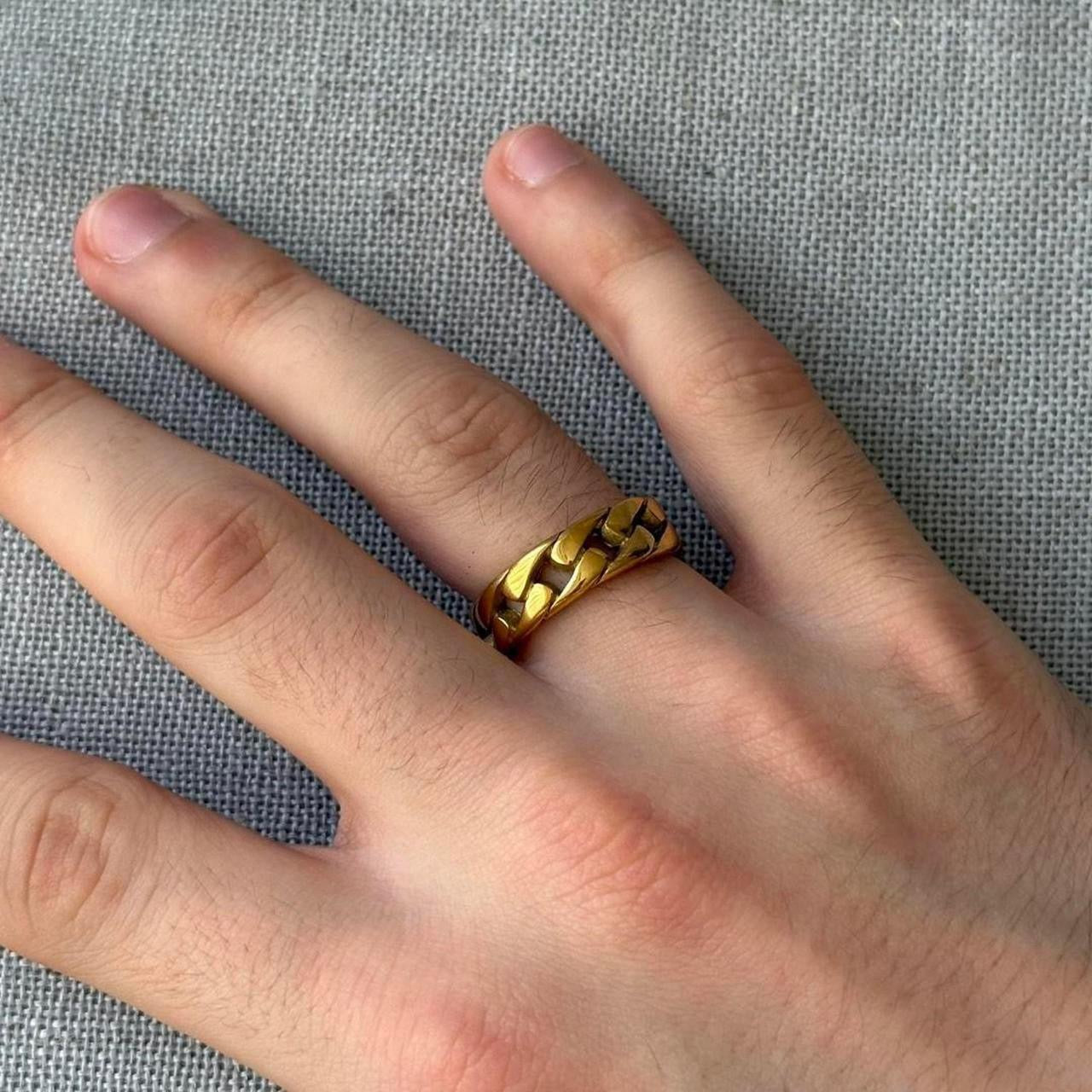 Cuban Ring, Gold.