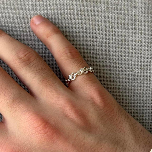 Barbed Hearts Ring, Silver.