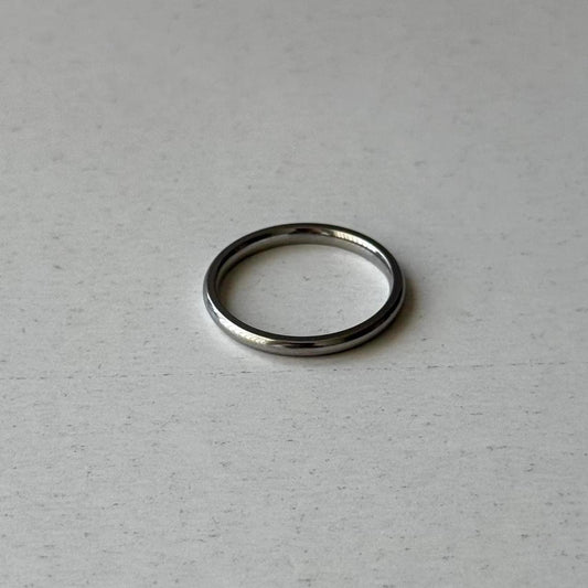 Rounded Band Ring, Silver.