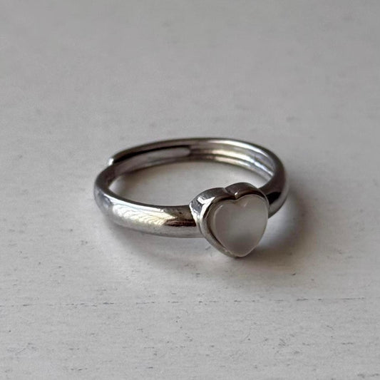 Pearl Heart Ring, Silver.