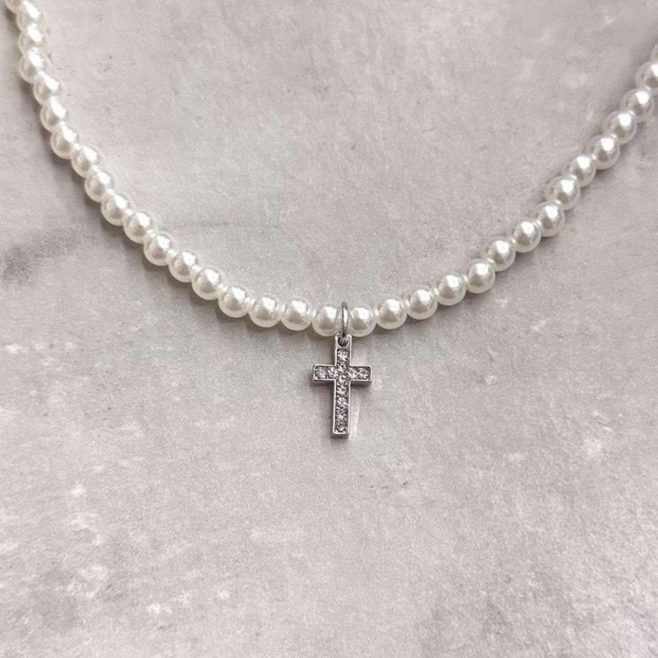 Pearl Cross Necklace, Silver.