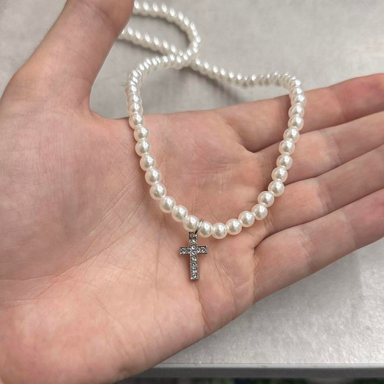 Pearl Cross Necklace, Silver.