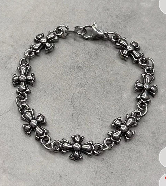 Chrome Cross Bracelet, Silver.
