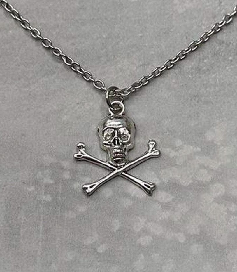 Pirate Skull Necklace, Silver.