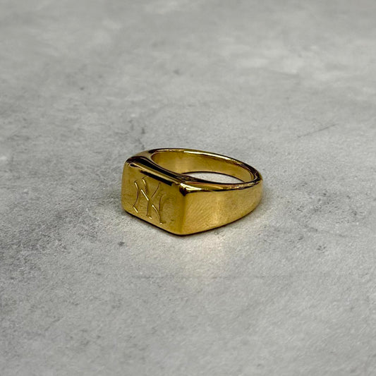 New York Ring, Gold.