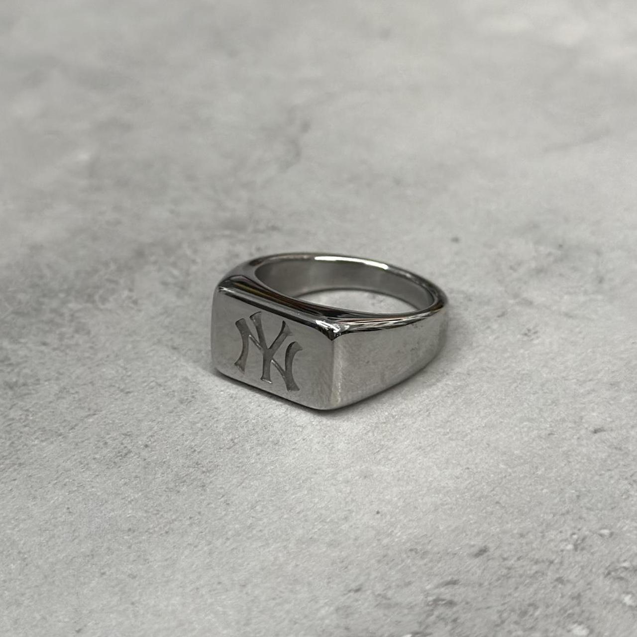 New York Ring, Silver.